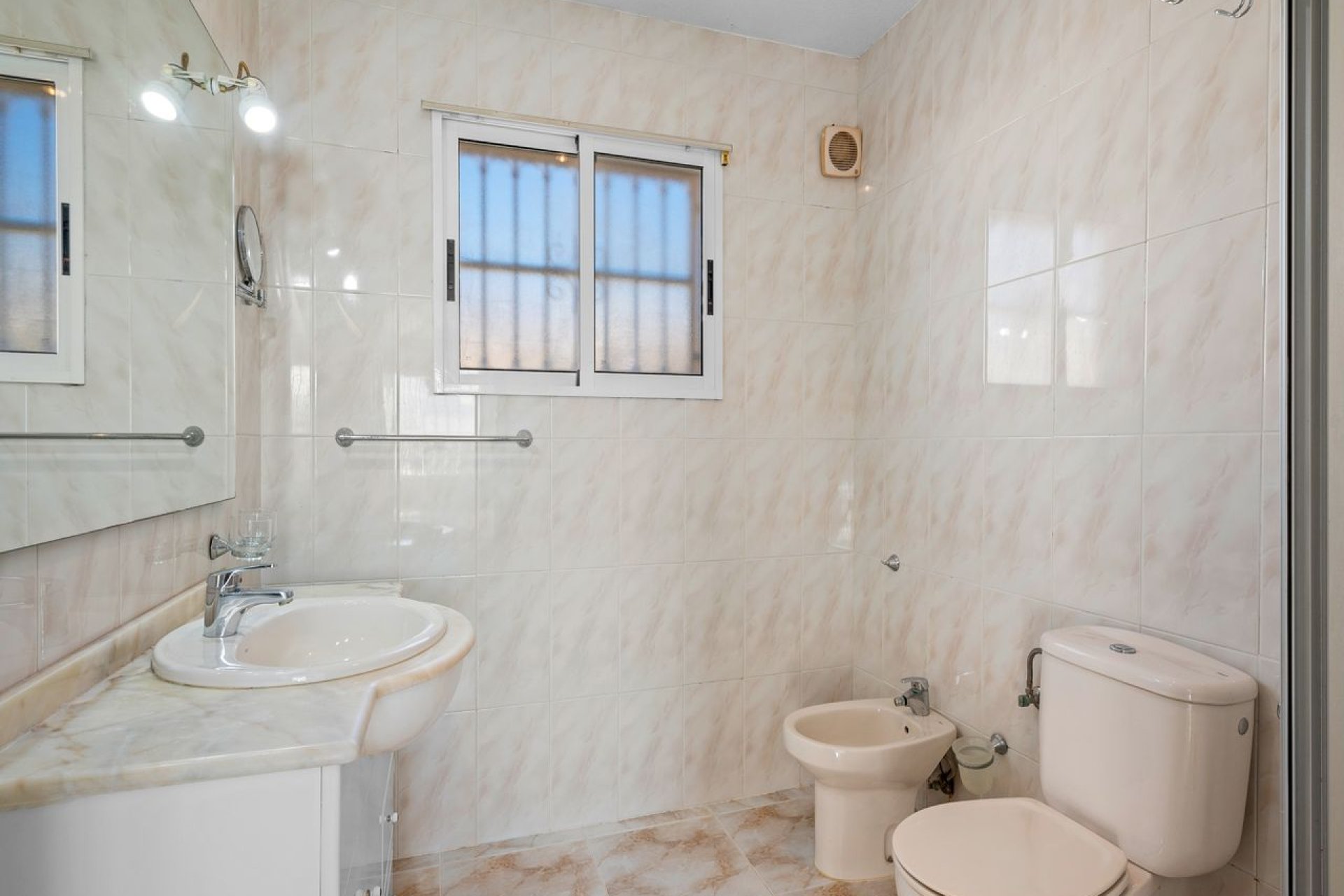 Resale - Villa - Benijofar