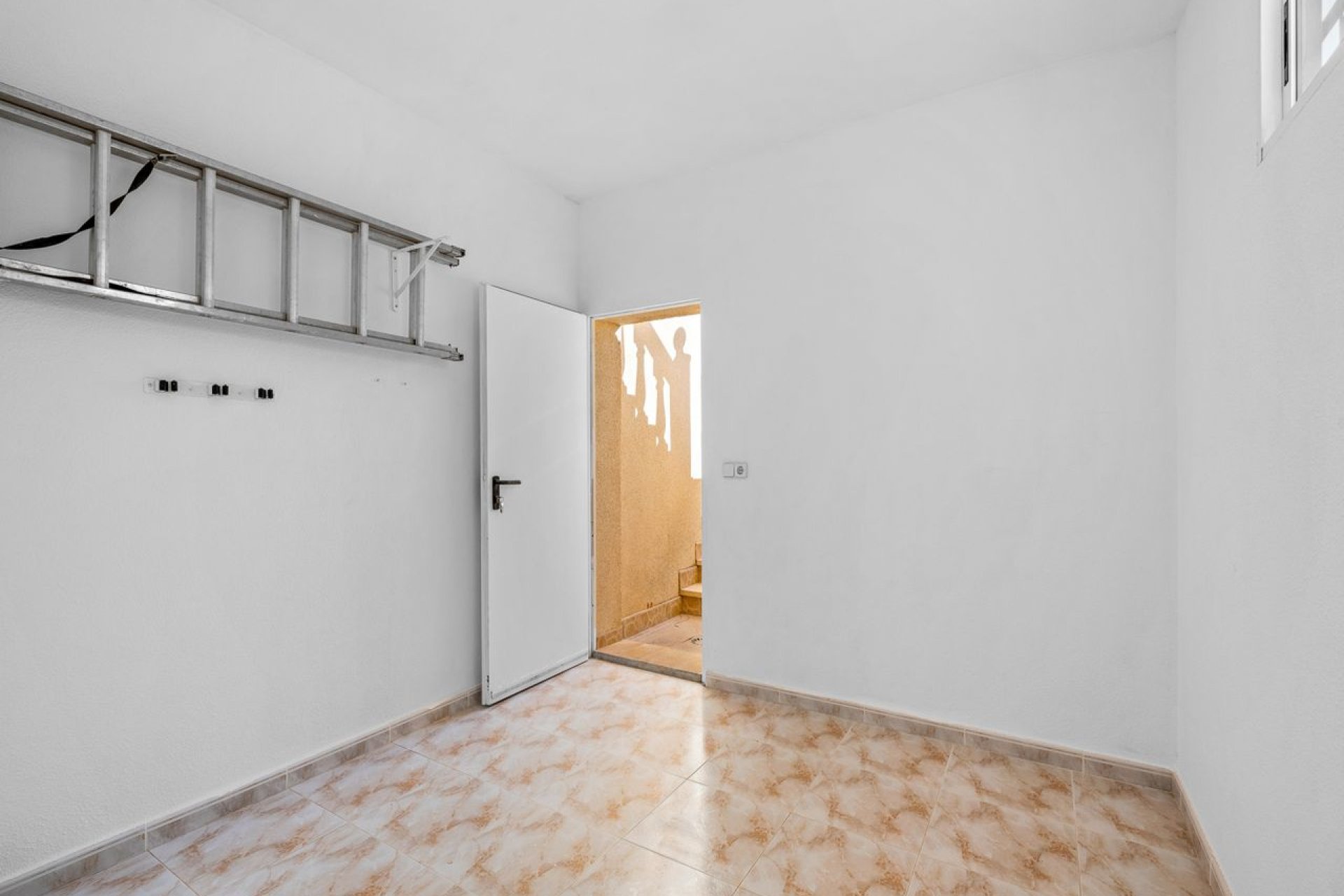 Resale - Villa - Benijofar