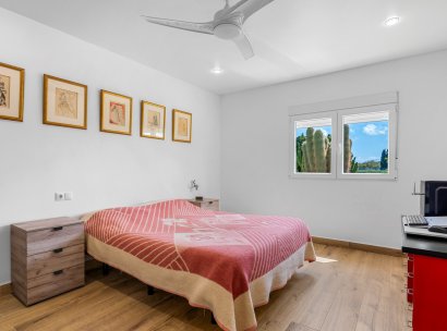 Villa · Reventa - Los Montesinos · Alicante · España