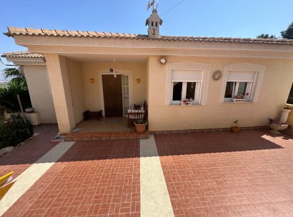 Villa · Herverkoop - Algorfa · Lomas de Juliana · Alicante · Spanje
