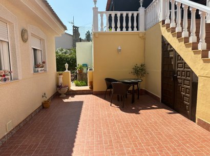 Villa · Herverkoop - Algorfa · Lomas de Juliana · Alicante · Spanje