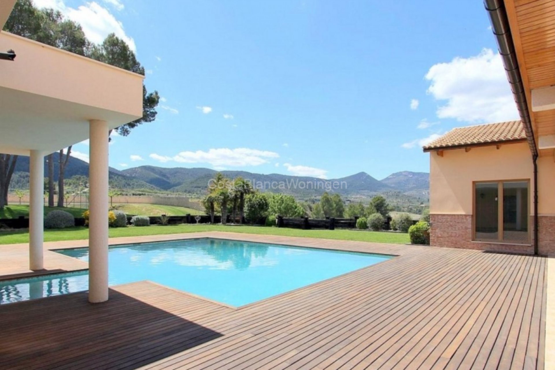 Reventa - Villa - Penáguila