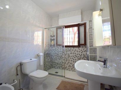 Freistehende Villa · Wiederverkauf - Orihuela Costa · Villamartín · Alicante · Spanien