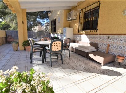 Freistehende Villa · Wiederverkauf - Orihuela Costa · Villamartín · Alicante · Spanien