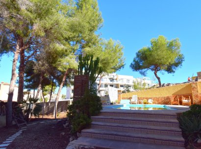 Freistehende Villa · Wiederverkauf - Orihuela Costa · Villamartín · Alicante · Spanien