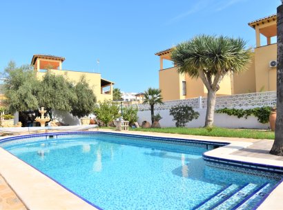 Freistehende Villa · Wiederverkauf - Orihuela Costa · Villamartín · Alicante · Spanien