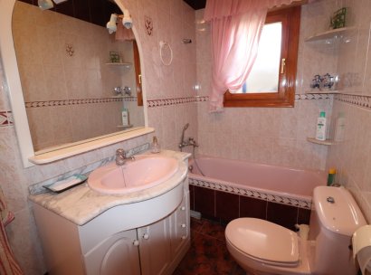 Freistehende Villa · Wiederverkauf - Algorfa · Lomas De La Juliana · Alicante · Spanien