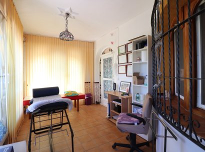 Freistehende Villa · Wiederverkauf - Algorfa · Lomas De La Juliana · Alicante · Spanien