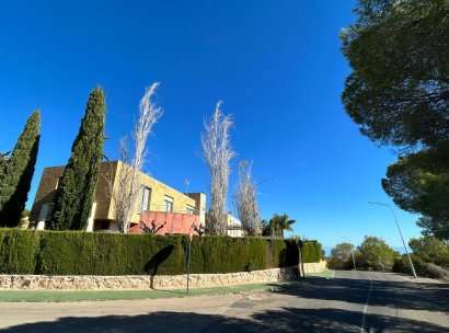 Detached villa · Resale - Dehesa de Campoamor · Alicante · Spain