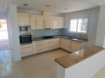 Country Property · Herverkoop - Catral · Catral - Country · Alicante · Spanje