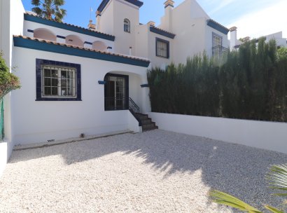 Bungalow · Herverkoop - Orihuela Costa · Villamartín · Alicante · Spanje