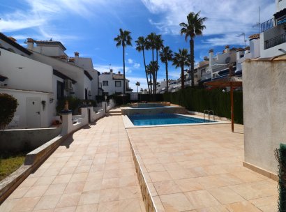 Bungalow · Herverkoop - Orihuela Costa · Villamartín · Alicante · Spanje