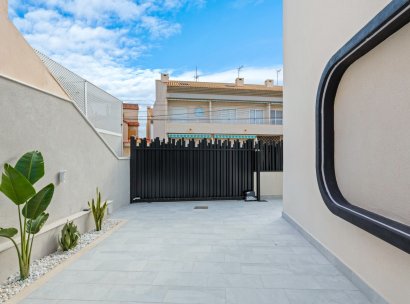 Semi - Detached Villa · Återförsäljning - Torre de la Horadada · Torre de La Horadada - Town · Alicante · Spanien
