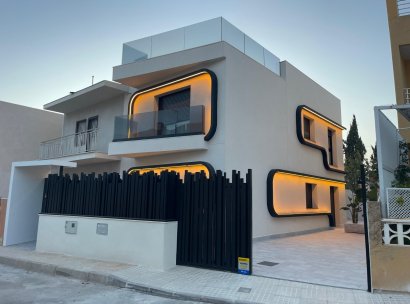 Semi - Detached Villa · Återförsäljning - Torre de la Horadada · Torre de La Horadada - Town · Alicante · Spanien