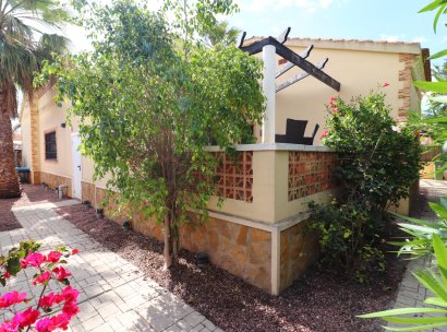 Fristående villa · Återförsäljning - Formentera del Segura · Fincas de La Vega · Alicante · Spanien