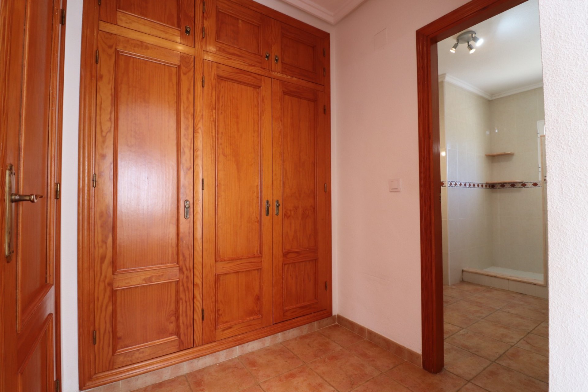Reventa - Villa independiente - San Miguel de Salinas