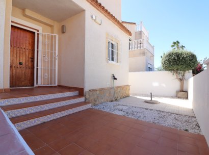 Vrijstaande villa · Herverkoop - San Miguel de Salinas · Lake View Mansions · Alicante · Spanje