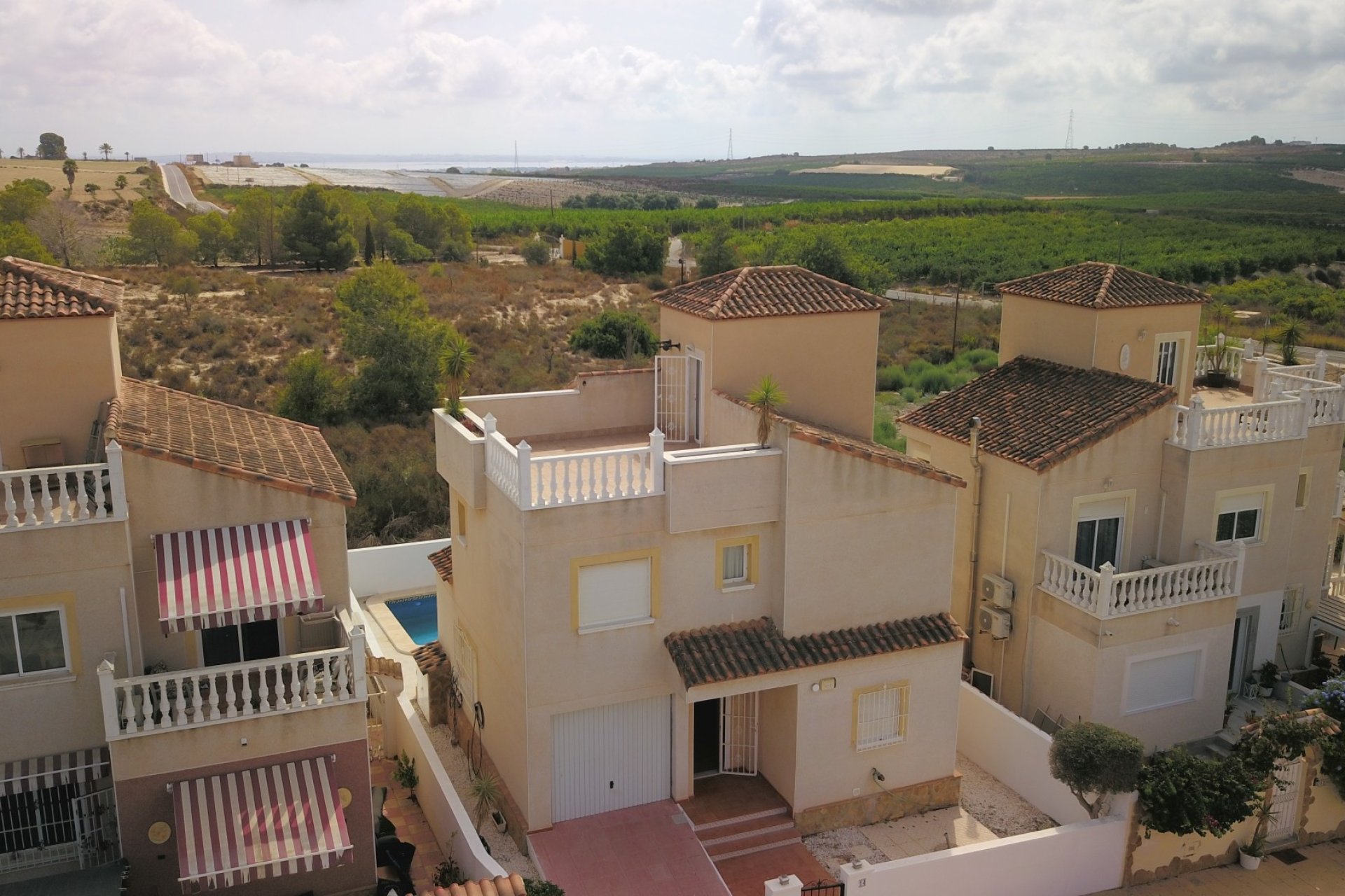 Reventa - Villa independiente - San Miguel de Salinas