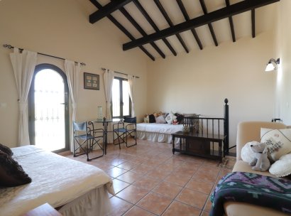Country Property · Herverkoop - Albatera · Albatera - Country · Alicante · Spanje