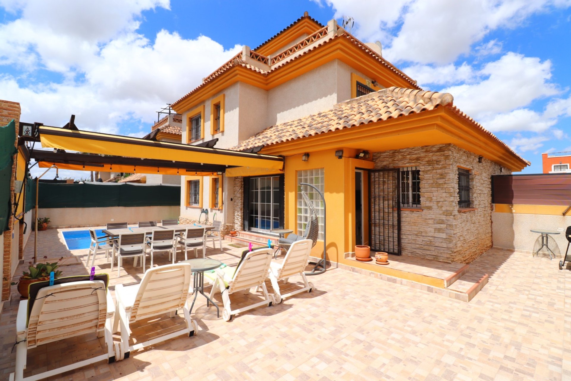Återförsäljning - Semi - Detached Villa - La Herrada