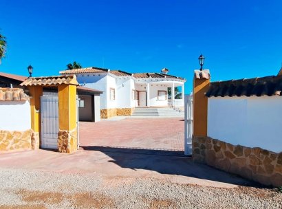 Country Property · Herverkoop - Catral · Catral - Country · Alicante · Spanje