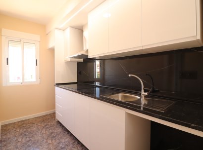 Apartamento · Reventa - Orihuela Costa · Punta Prima · Alicante · España