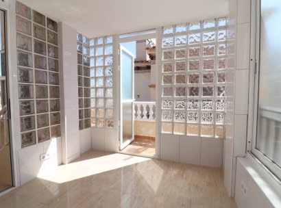 Apartamento · Reventa - Orihuela Costa · Punta Prima · Alicante · España