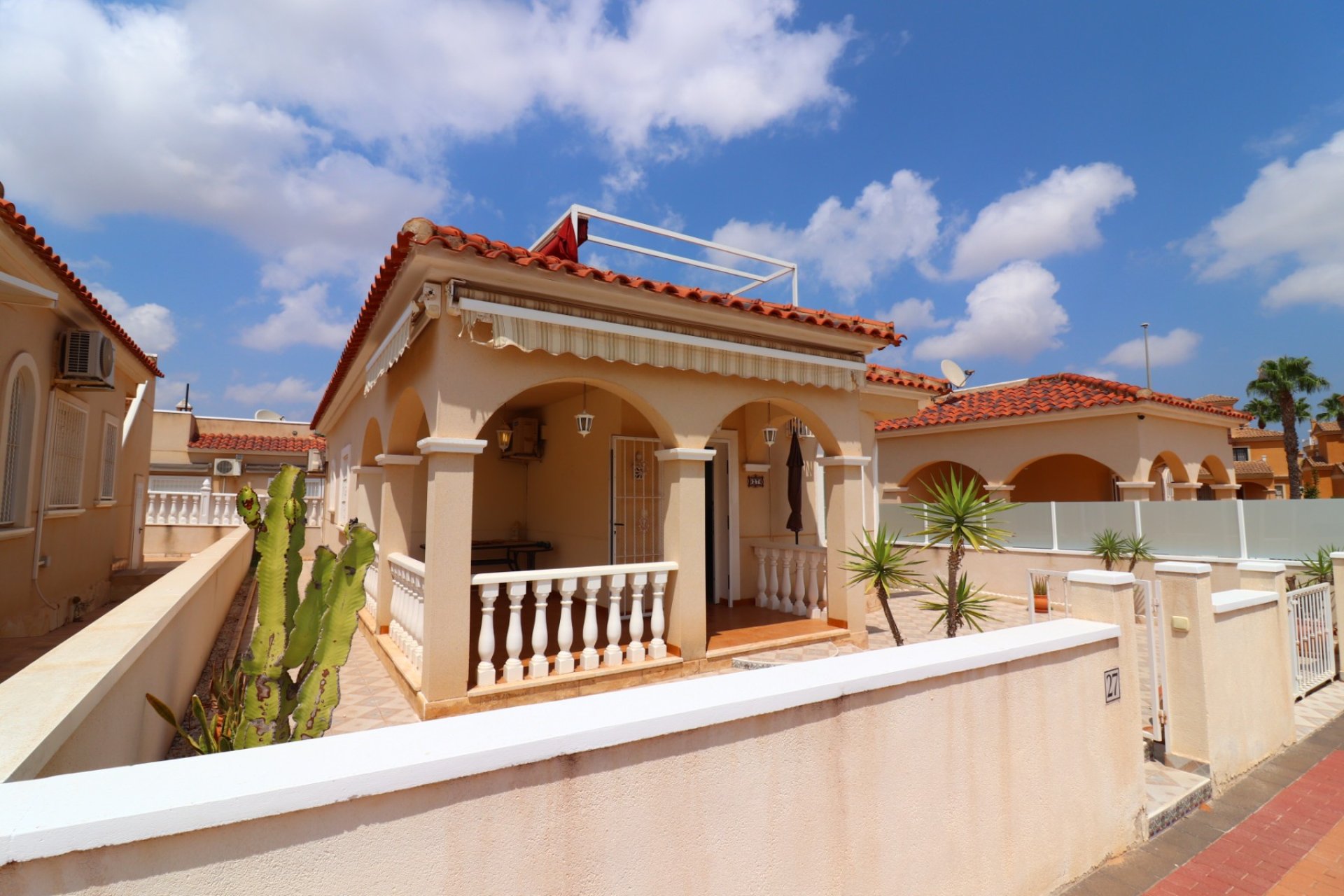 Återförsäljning - Fristående villa - Algorfa