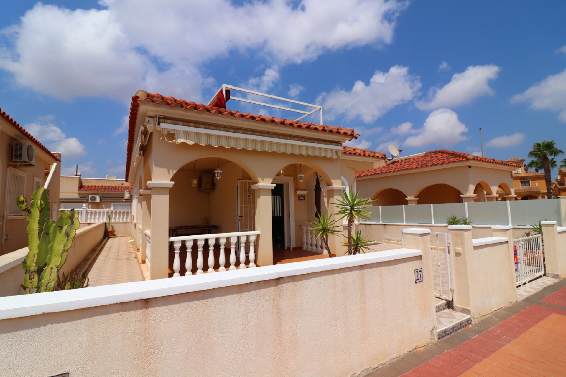 Återförsäljning - Fristående villa - Algorfa