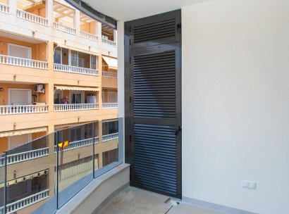 Appartement · Herverkoop - Torrevieja · Playa del Cura · Alicante · Spanje