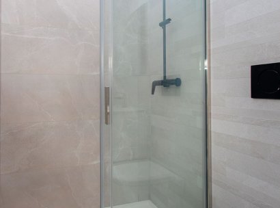 Appartement · Herverkoop - Torrevieja · Playa del Cura · Alicante · Spanje