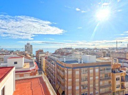 Appartement · Herverkoop - Torrevieja · Playa del Cura · Alicante · Spanje
