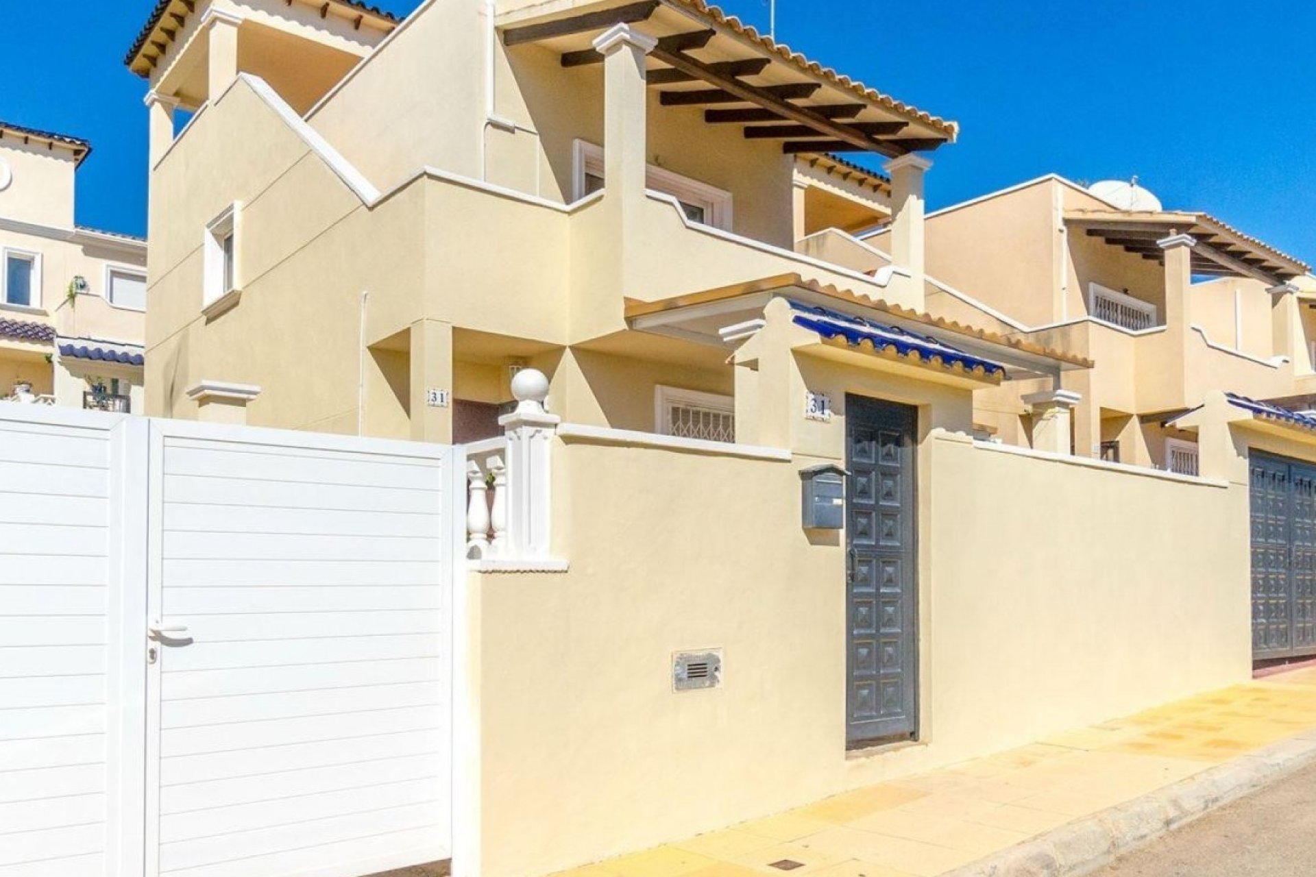 Reventa - Villa independiente - Orihuela Costa - Costa Blanca Sur