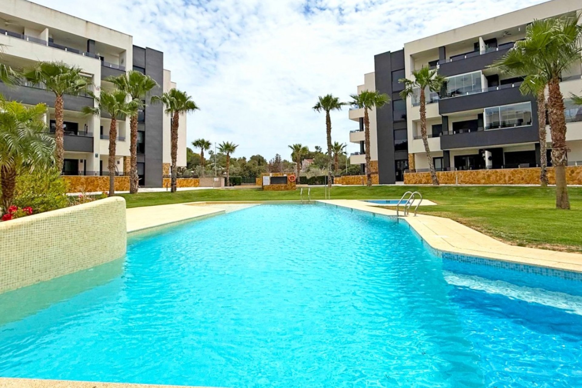 Återförsäljning - Lägenhet - Orihuela Costa - Costa Blanca South