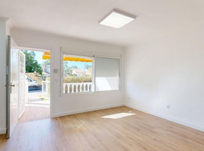 Apartment · Resale - Orihuela Costa · Villamartín · Alicante · Spain