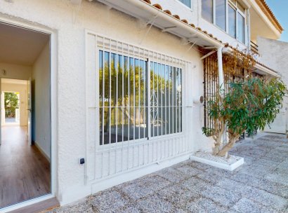 Apartment · Resale - Orihuela Costa · Villamartín · Alicante · Spain
