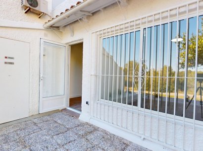 Apartment · Resale - Orihuela Costa · Villamartín · Alicante · Spain