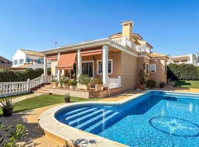 Vrijstaande villa · Herverkoop - Torrevieja · Torrelamata - La Mata · Alicante · Spanje