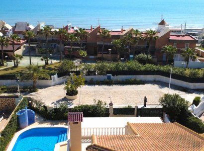 Vrijstaande villa · Herverkoop - Torrevieja · Torrelamata - La Mata · Alicante · Spanje