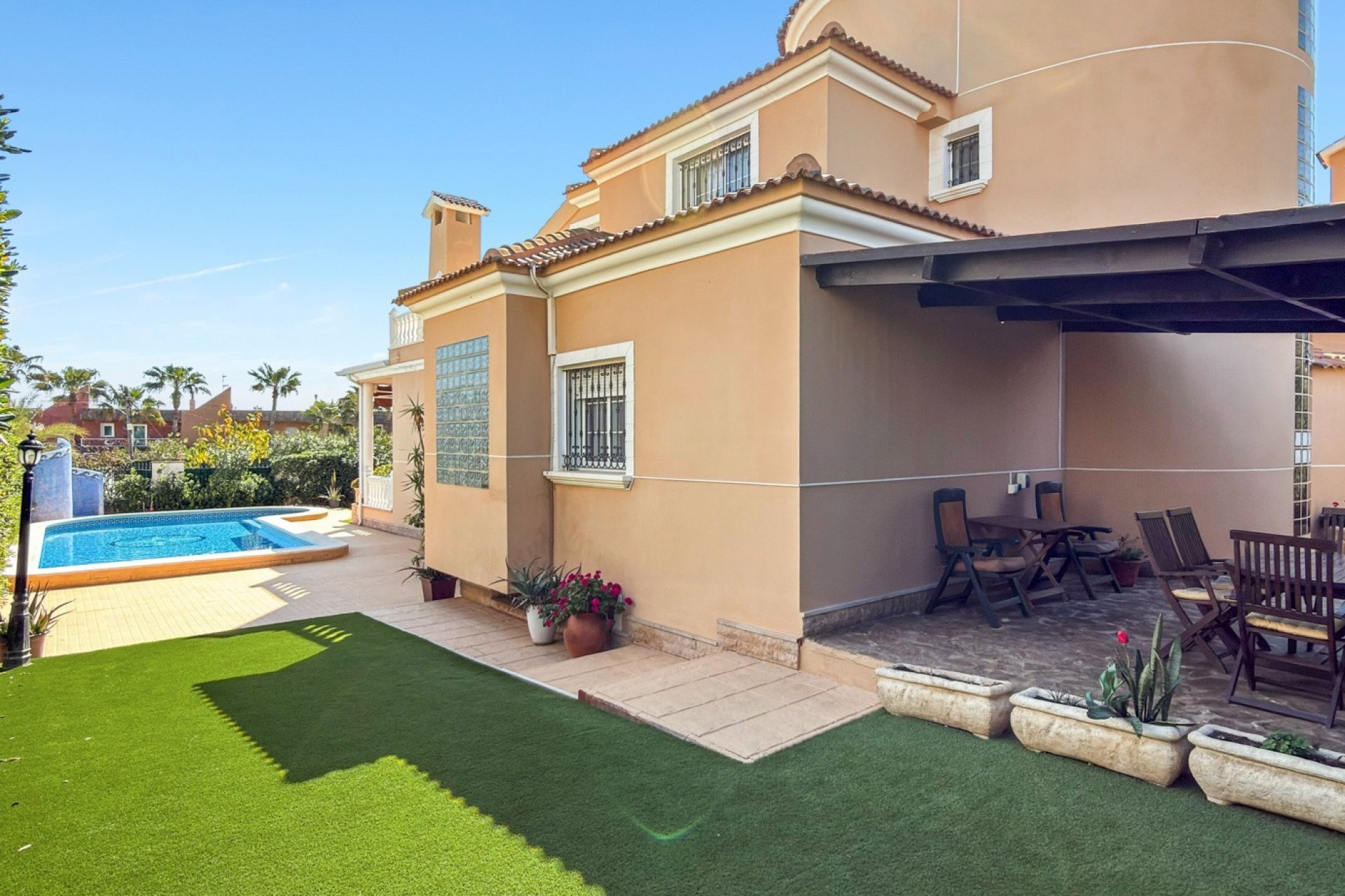 Resale - Detached villa - Torrevieja - Costa Blanca South