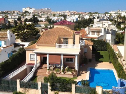 Vrijstaande villa · Herverkoop - Torrevieja · Torrelamata - La Mata · Alicante · Spanje