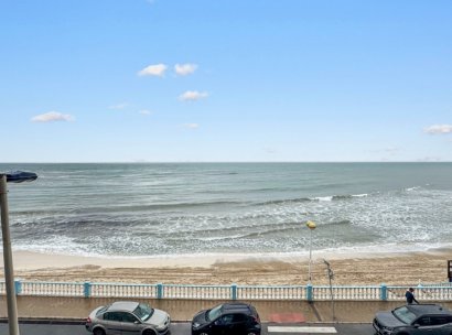 Appartement · Herverkoop - Torrevieja · Playa de los Locos · Alicante · Spanje