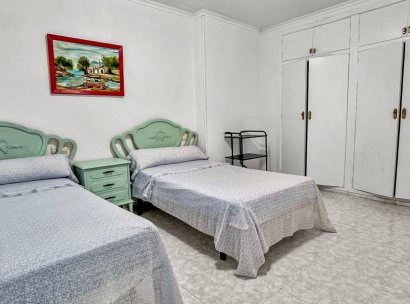 Appartement · Herverkoop - Torrevieja · Playa de los Locos · Alicante · Spanje