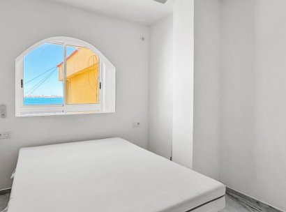 Wohnung · Wiederverkauf - Orihuela Costa · Punta Prima · Alicante · Spanien