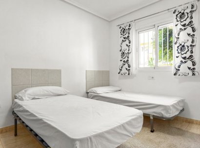 Appartement · Herverkoop - Orihuela Costa · Playa Flamenca · Alicante · Spanje