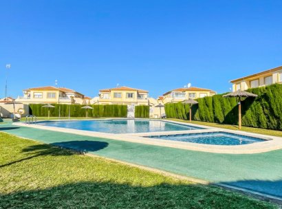 Bungalow · Herverkoop - Orihuela Costa · Playa Flamenca · Alicante · Spanje