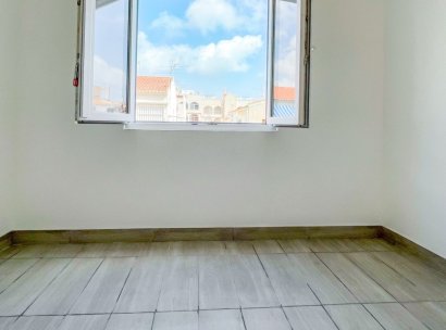 Appartement · Herverkoop - Torrevieja · Alicante · Spanje
