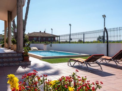 Villa · Herverkoop - Orihuela · Correntías Medias · Alicante · Spanje