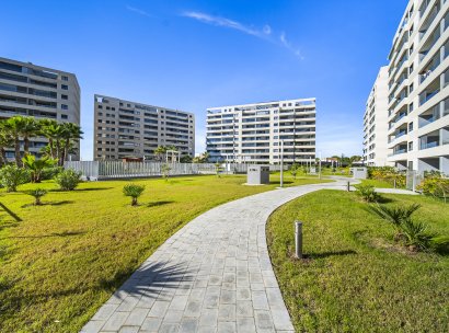 Appartement · Herverkoop - Torrevieja · Punta Prima · Alicante · Spanje