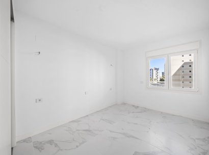 Appartement · Herverkoop - Torrevieja · Punta Prima · Alicante · Spanje